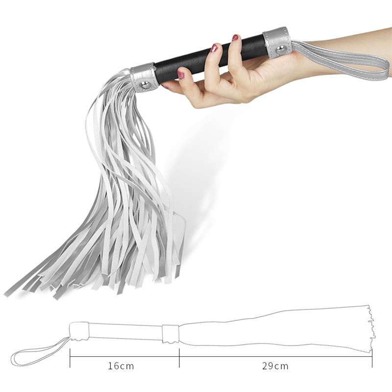 Flogger Cuero Sintético Plateado y Negro 4